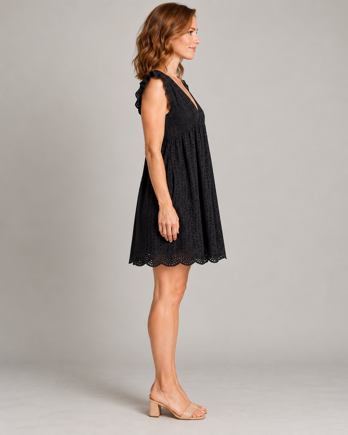 Women's Sleeveless V-Neck Pocket Dress — Black — side